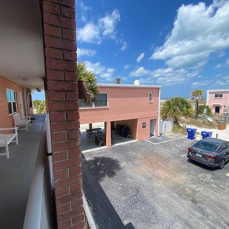 Beachfront Condo On Quiet Treasure Island- 1 Bed St. Pete Beach Bagian luar foto