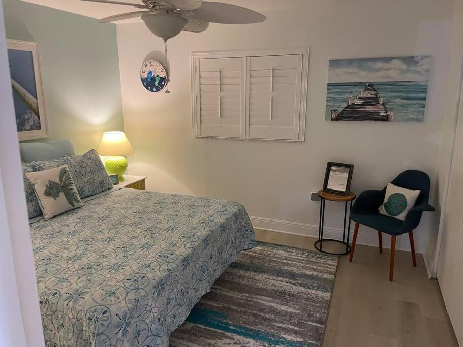 Beachfront Condo On Quiet Treasure Island- 1 Bed St. Pete Beach Bagian luar foto